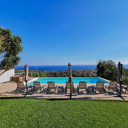 Theresia - Luxury Pool W 180º Views Willa