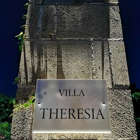Theresia - Luxury Pool W 180º Views Willa
